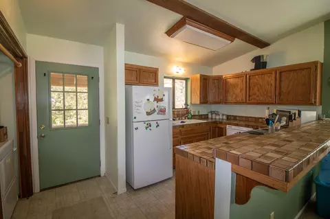25440 Deertrail Dr, Tehachapi, CA 93561 photo 7