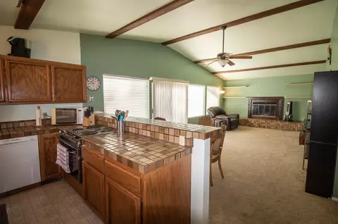 25440 Deertrail Dr, Tehachapi, CA 93561 photo 5