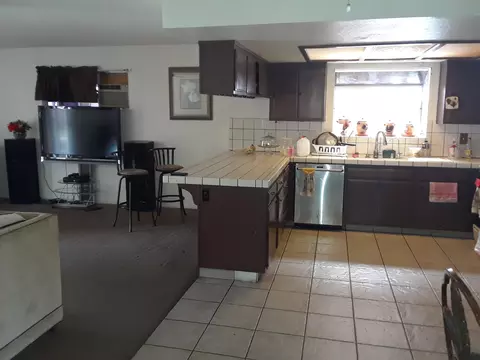 746 Ivyton St E, Lancaster, CA 93535 photo 8