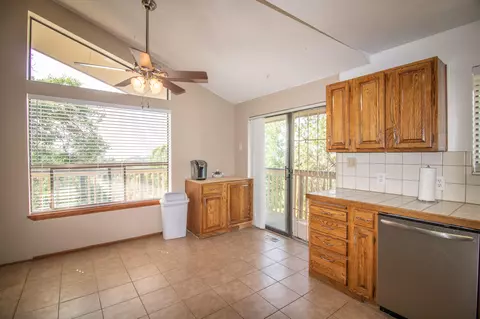 22511 Zurich Dr, Tehachapi, CA 93561 photo 14