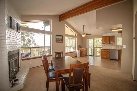 22511 Zurich Dr, Tehachapi, CA 93561 photo 10