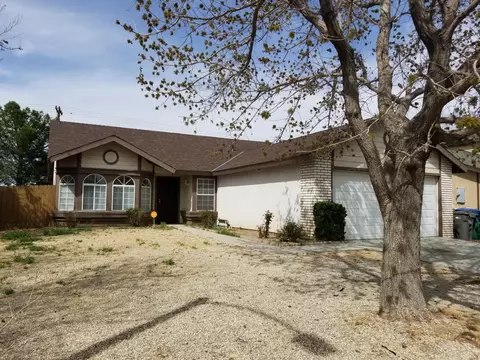 2645 Avoca St, Lancaster, CA 93535 photo 1