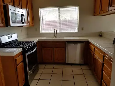 2645 Avoca St, Lancaster, CA 93535 photo 12