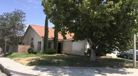 2107 Cypress St, Lancaster, CA 93535 photo 1