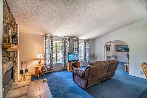 25511 Flatcreek, Lancaster, CA 93536 photo 9