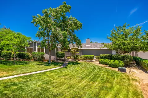 25511 Flatcreek, Lancaster, CA 93536 photo 3