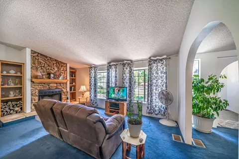 25511 Flatcreek, Lancaster, CA 93536 photo 8