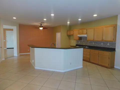 38054 37th St E, Palmdale, CA 93550 photo 14