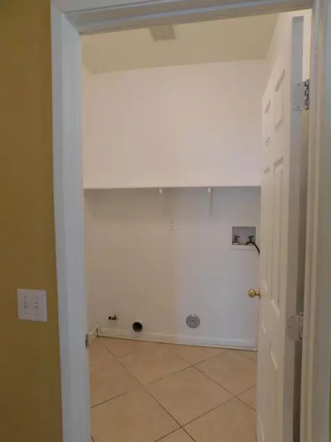 38054 37th St E, Palmdale, CA 93550 photo 9