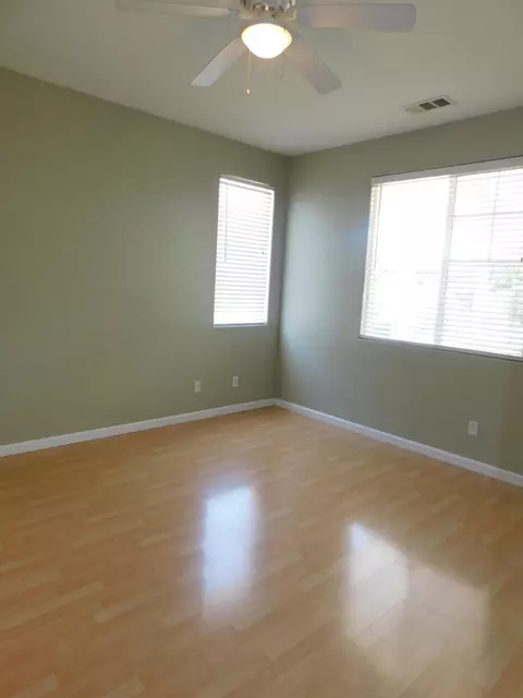 38054 37th St E, Palmdale, CA 93550 photo 21