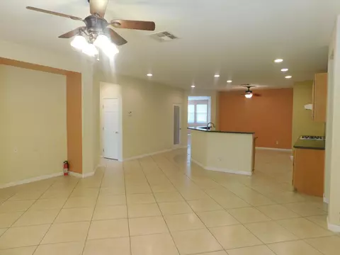 38054 37th St E, Palmdale, CA 93550 photo 15