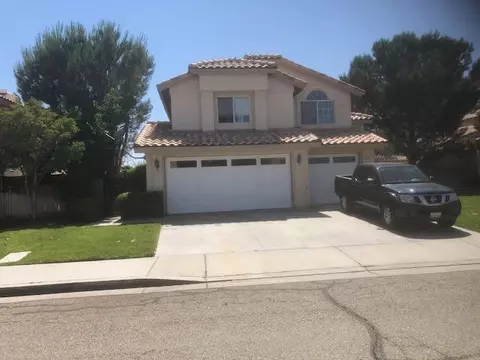 44533 Shadowcrest Dr, Lancaster, CA 93536 photo 1