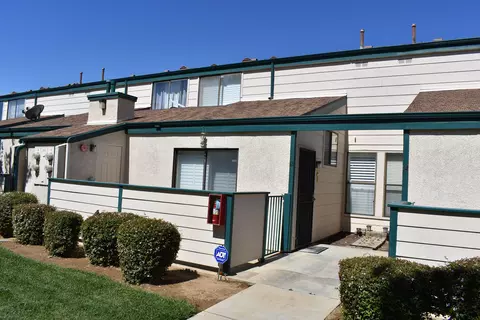 44526 15th St E #12, Lancaster, CA 93535 photo 1