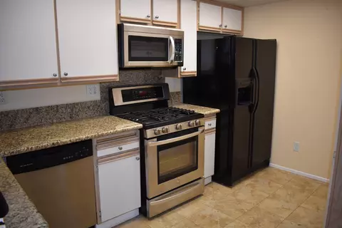 44526 15th St E #12, Lancaster, CA 93535 photo 9