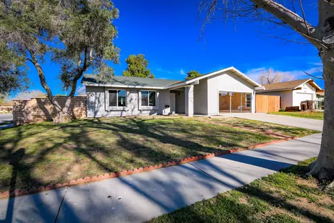 37350 51st St E, Palmdale, CA 93552 photo 2