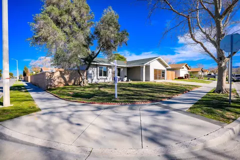 37350 51st St E, Palmdale, CA 93552 photo 4