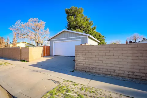 37350 51st St E, Palmdale, CA 93552 photo 25