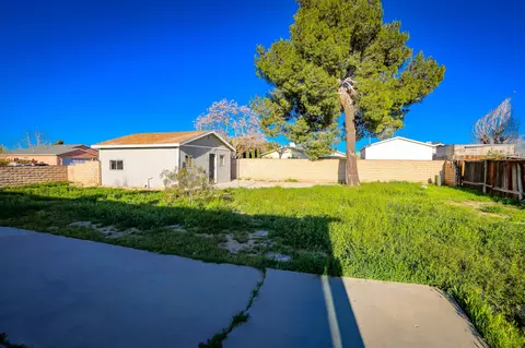 37350 51st St E, Palmdale, CA 93552 photo 26