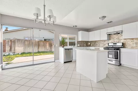 37350 51st St E, Palmdale, CA 93552 photo 9