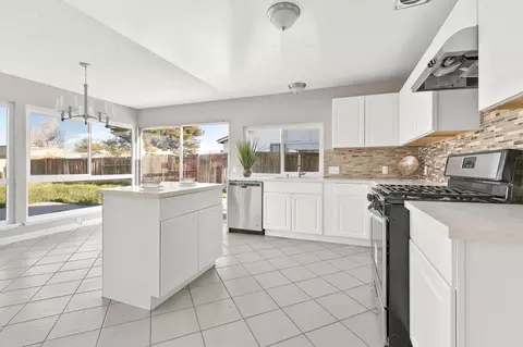 37350 51st St E, Palmdale, CA 93552 photo 11