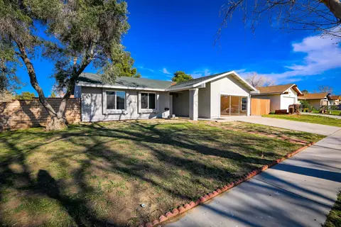 37350 51st St E, Palmdale, CA 93552 photo 3
