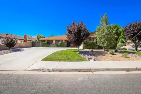 2838 Gus Ct, Lancaster, CA 93536 photo 3