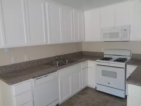 44056 Date Ave, Lancaster, CA 93534 photo 6