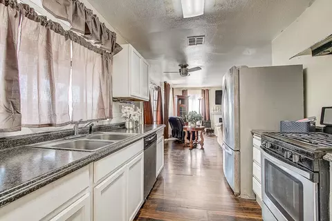 43608 Easy St, Lancaster, CA 93535 photo 6