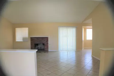 38900 164th St E St E, Palmdale, CA 93591 photo 2