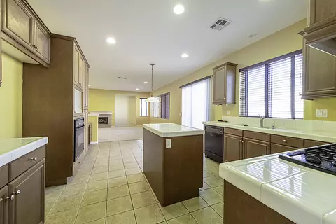 43414 Harbor St, Lancaster, CA 93536 photo 9