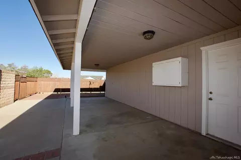 21610 Woodford-tehachapi Rd, Tehachapi, CA 93561 photo 18