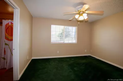 21610 Woodford-tehachapi Rd, Tehachapi, CA 93561 photo 9
