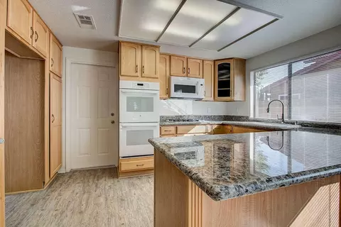 1235 Pasteur Dr, Lancaster, CA 93535 photo 2