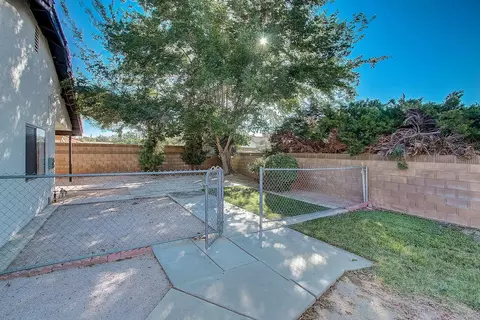 1235 Pasteur Dr, Lancaster, CA 93535 photo 10