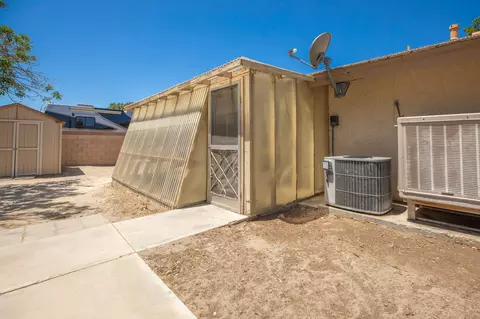 43722 35th St E, Lancaster, CA 93535 photo 27