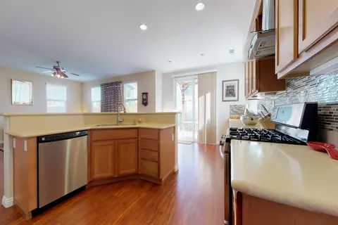 6908 Archail Ct, Palmdale, CA 93552 photo 8