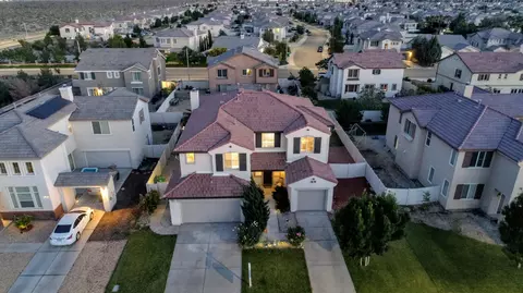 6908 Archail Ct, Palmdale, CA 93552 photo 3