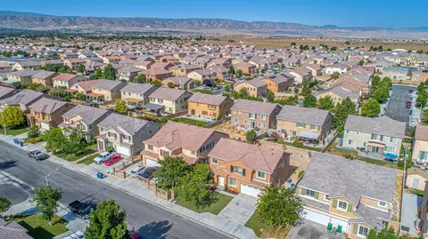43909 Spring St, Lancaster, CA 93536 photo 45
