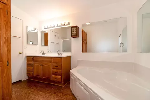 8606 Avenue E4 W, Lancaster, CA 93536 photo 9