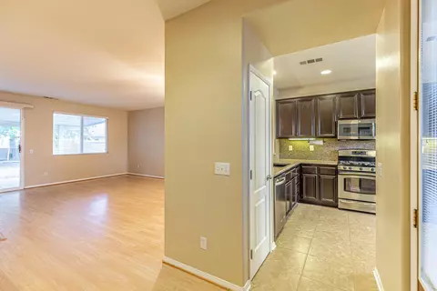 1615 Sutherland St, Lancaster, CA 93534 photo 4