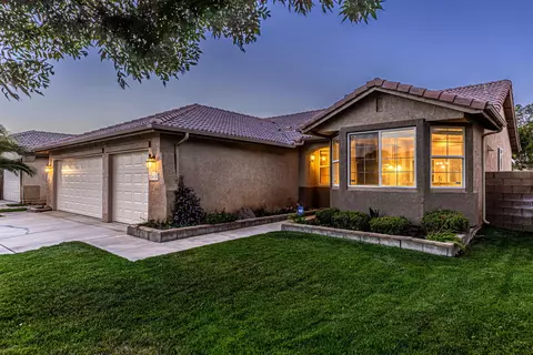 1615 Sutherland St, Lancaster, CA 93534 photo 3