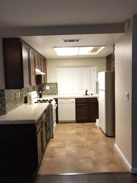 37108 Daisy St, Palmdale, CA 93550 photo 4