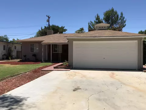 1432 Ivyton St W, Lancaster, CA 93534 photo 2