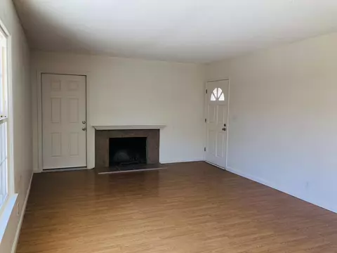 1432 Ivyton St W, Lancaster, CA 93534 photo 3