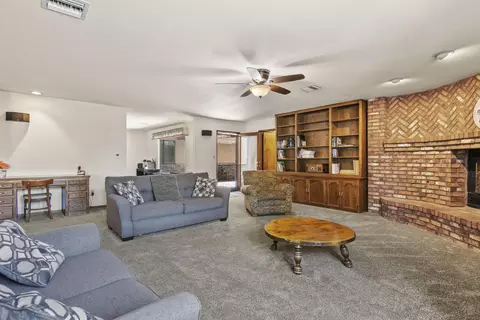 44835 Lorimer Ave, Lancaster, CA 93534 photo 12