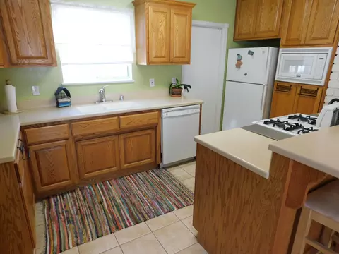 1017 Valiant St, Lancaster, CA 93534 photo 3
