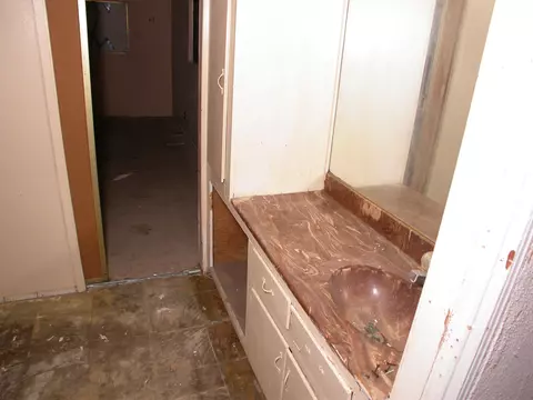 38505 4th E St, Palmdale, CA 93550 photo 9