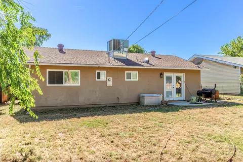 907 Oakwood St, Tehachapi, CA 93561 photo 19