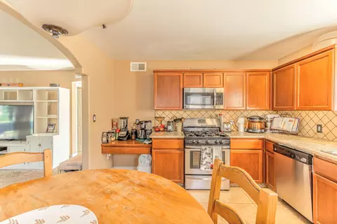 907 Oakwood St, Tehachapi, CA 93561 photo 7
