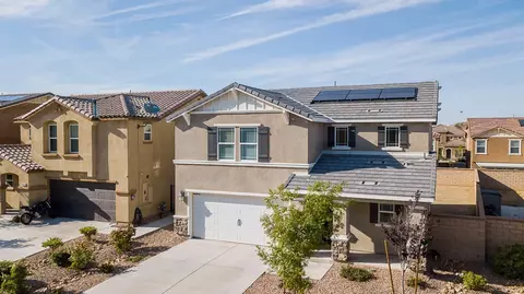 2813 Hemlock Rd, Palmdale, CA 93551 photo 4